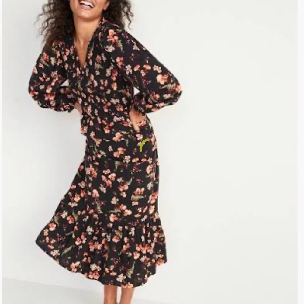 Old Navy Black Floral Midi Dress Size Small